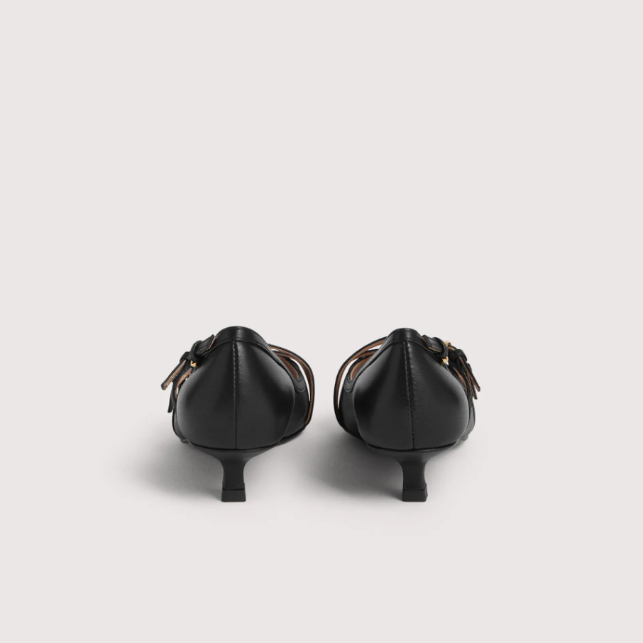Coccinelle Spitz zulaufende Kitten-Heel-Pumps in Schwarz