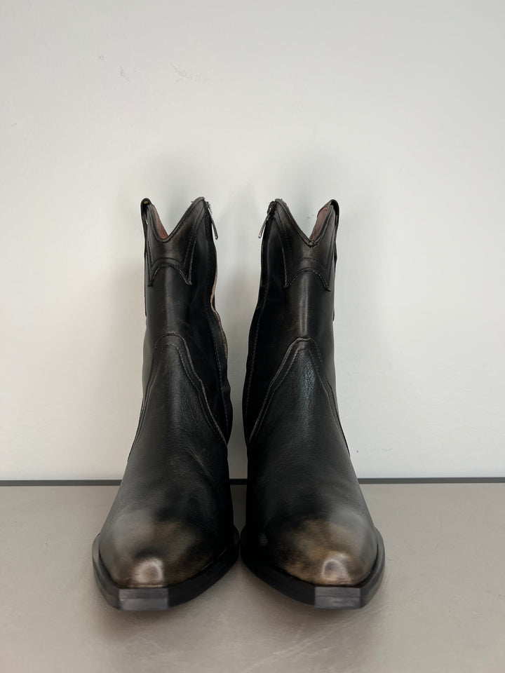 Ankle Boots in schwarz