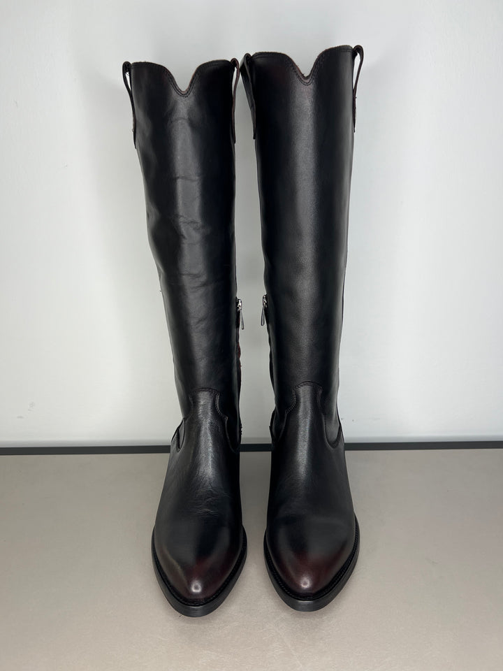 Stiefel in bordeaux
