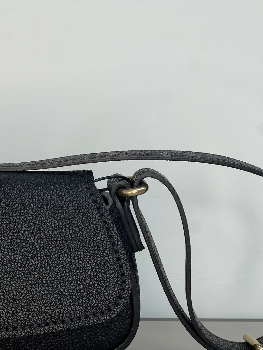 Bean Handtasche in schwarz