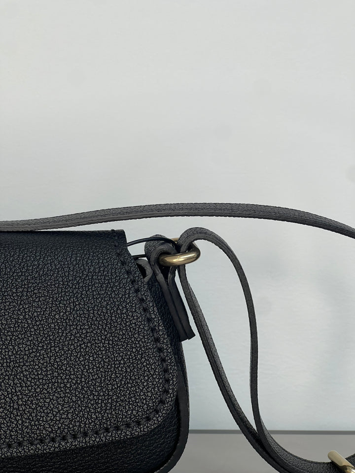 Bean Handtasche in schwarz