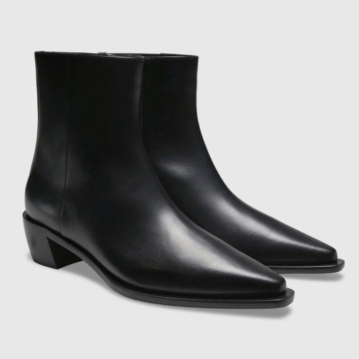 Unützer Stiefeletten mit spitzer Zehenform