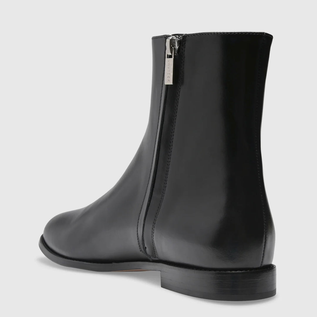 Unützer Stiefeletten in Schwarz